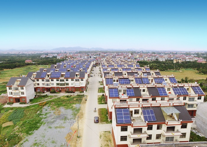 太陽(yáng)能光伏發(fā)電系統(tǒng)都由哪些部件組成,知道嗎(圖2) 家用光伏發(fā)電系統(tǒng)