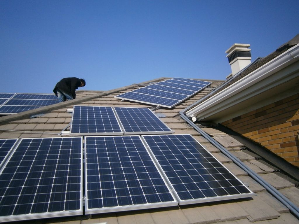 中國分布式光伏發電等可再生能源迎高速增長(圖1)